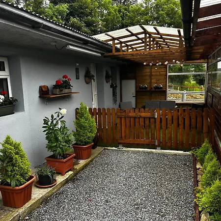 Stardust Getaway Tiny-home E32ak40