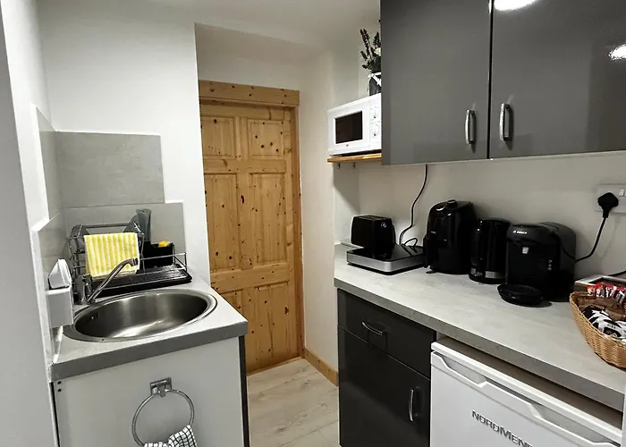 Stardust Getaway Tiny-home E32ak40 * Piltown